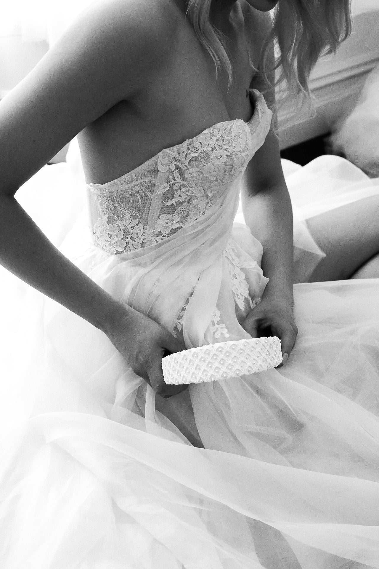 Clara - Pearl and Lace Bridal Headband
