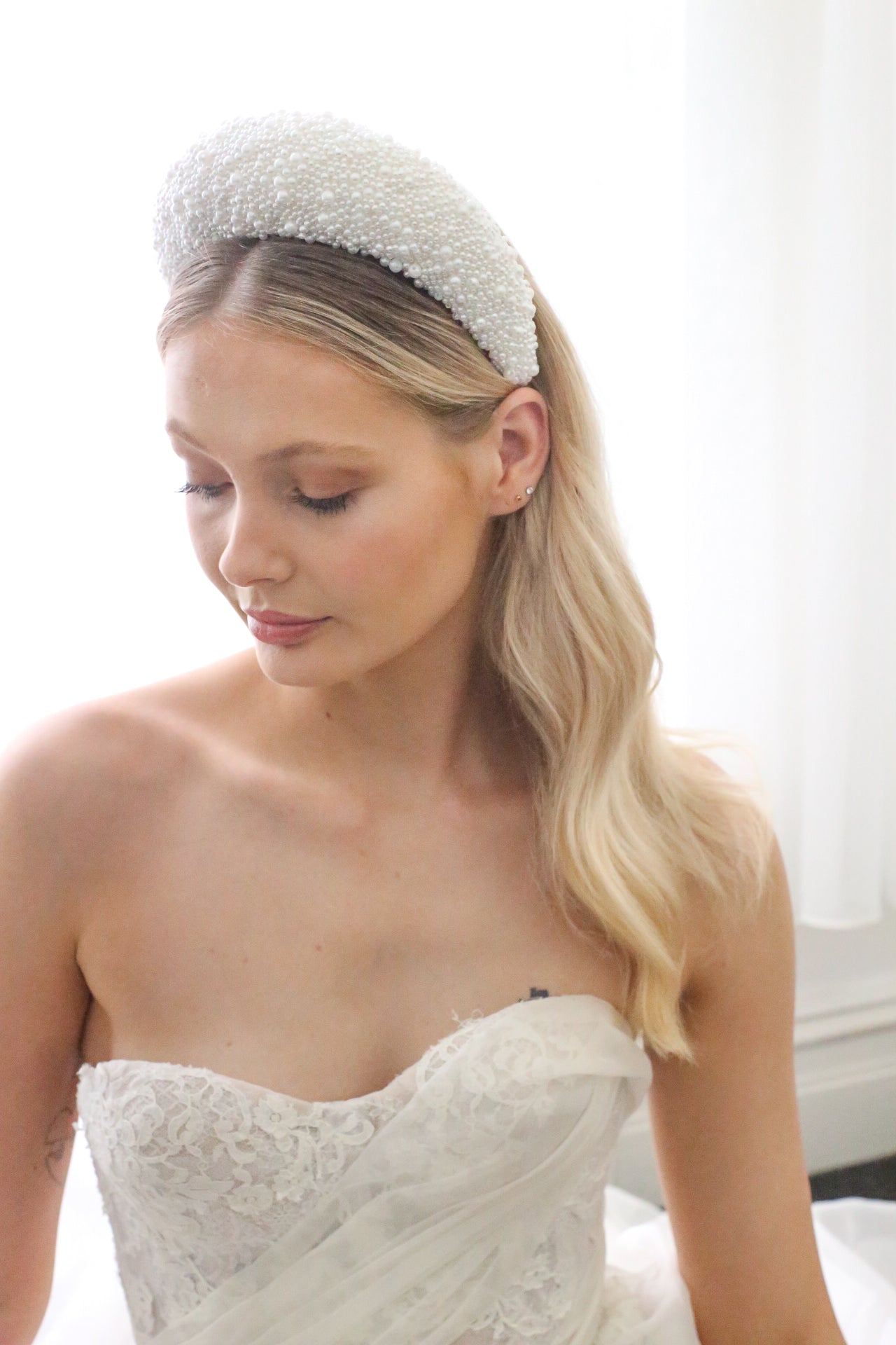 Amphitrite - Pearl Embellished Headband