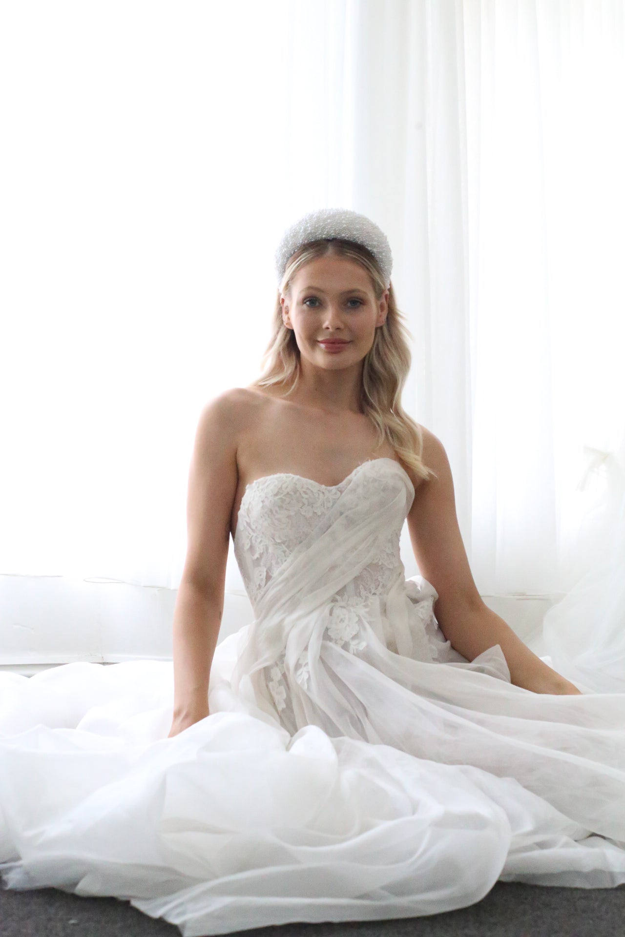 Amphitrite - Pearl Embellished Headband