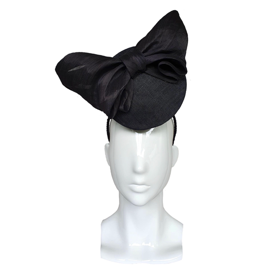 Audrey - Black Bow Percher