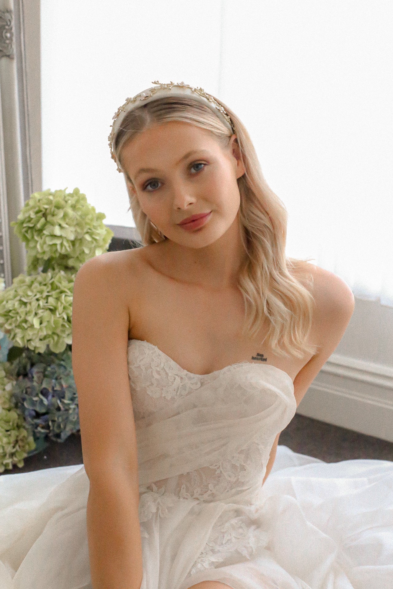 Claire - Gold Detailed Headband