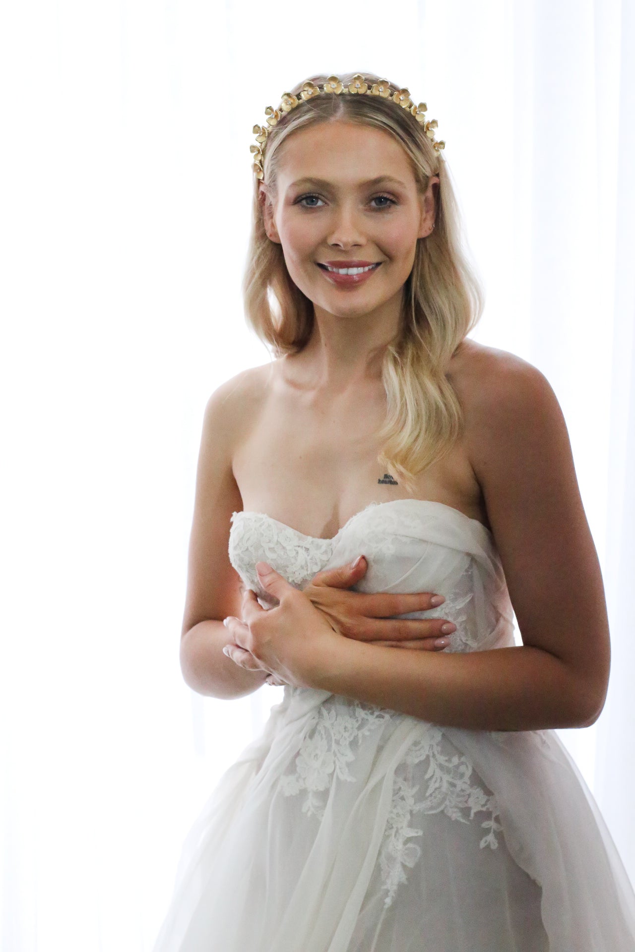 Laura - Gold Flower Bridal Headband