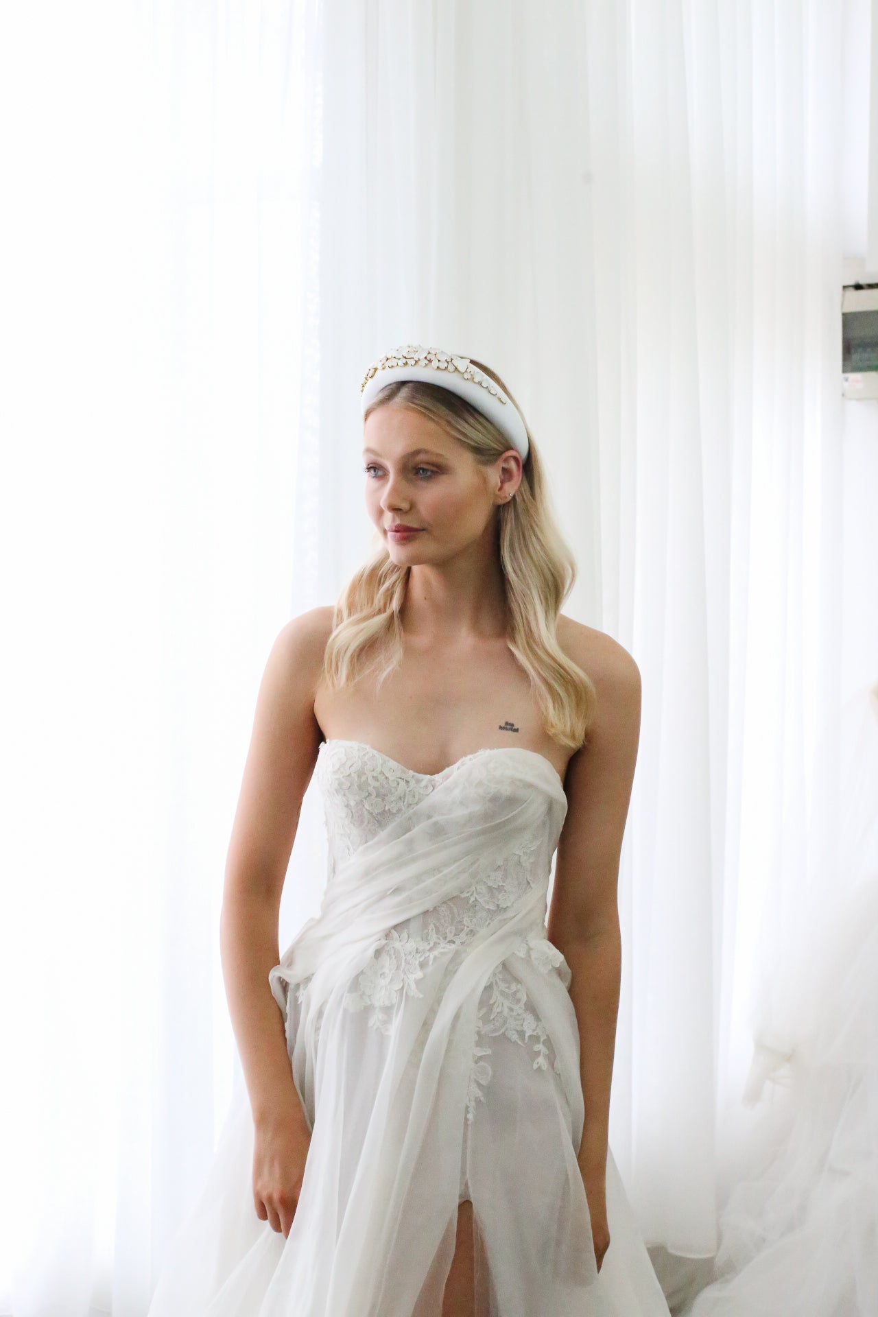 Anastasia - White and Gold Frosted Crystal Padded Headband