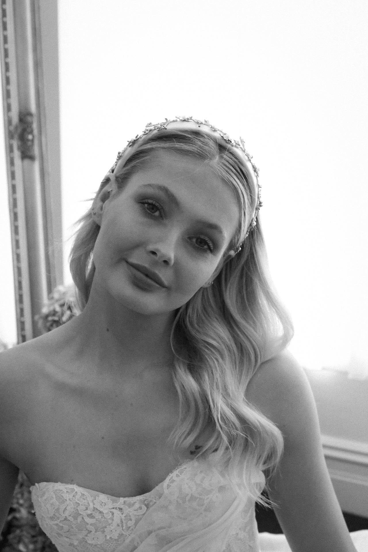 Claire - Gold Detailed Headband