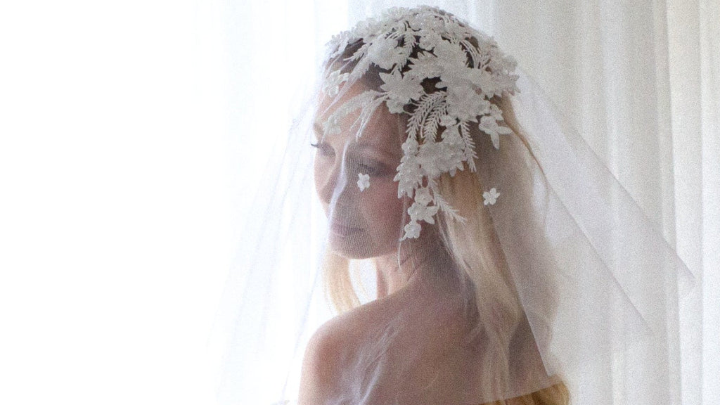 Penelope - Mini Lace Veil