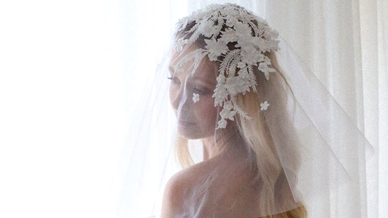 Penelope - Mini Lace Veil